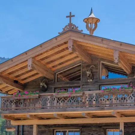 Henna Penthouse, Near Ski Lift, Hot Tub Apartman *